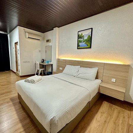 Kangar Hotel Sdn Bhd Экстерьер фото