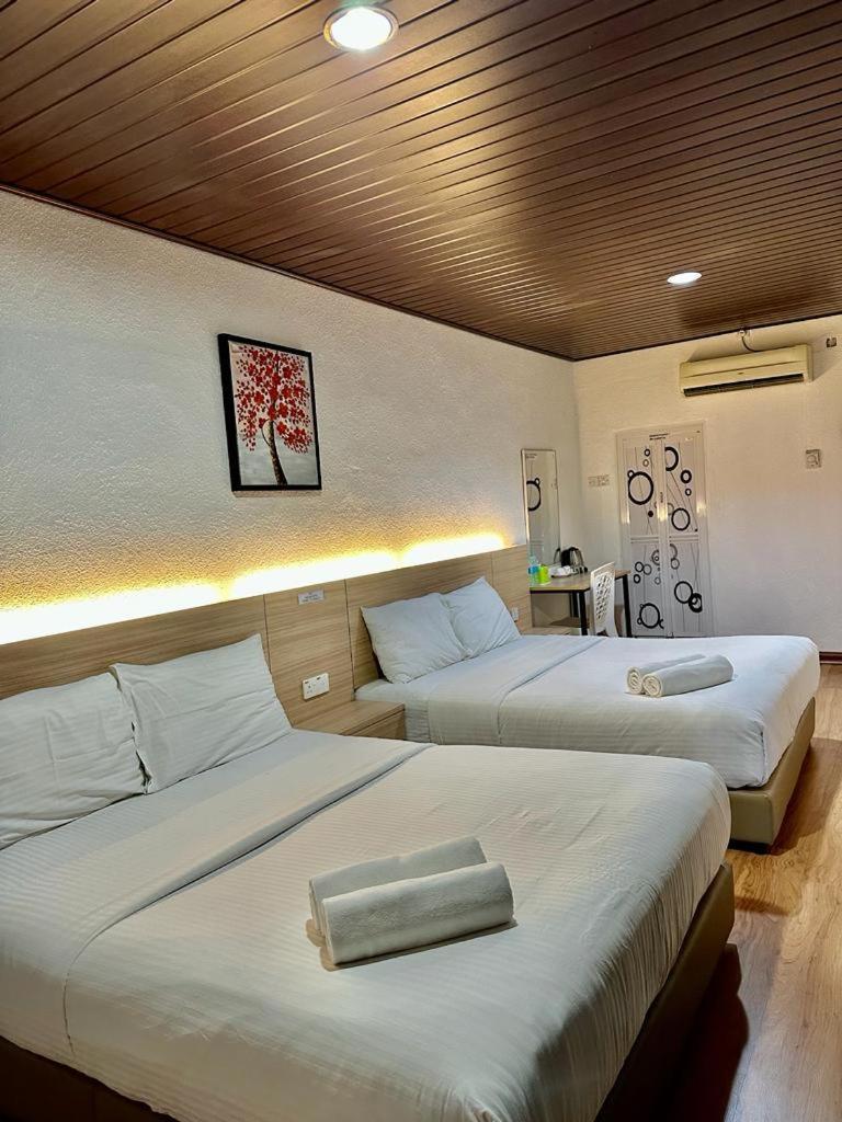 Kangar Hotel Sdn Bhd Экстерьер фото